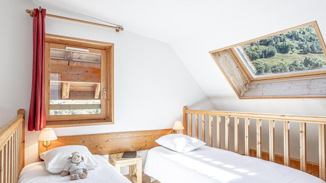 One bedroom apartment mezzanine
