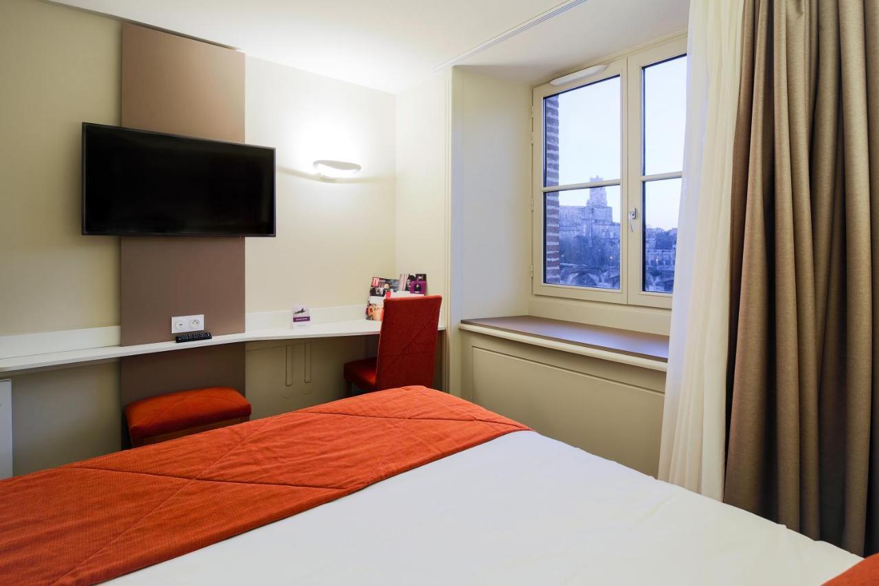 Superior Riverside Room 1 Double Bed