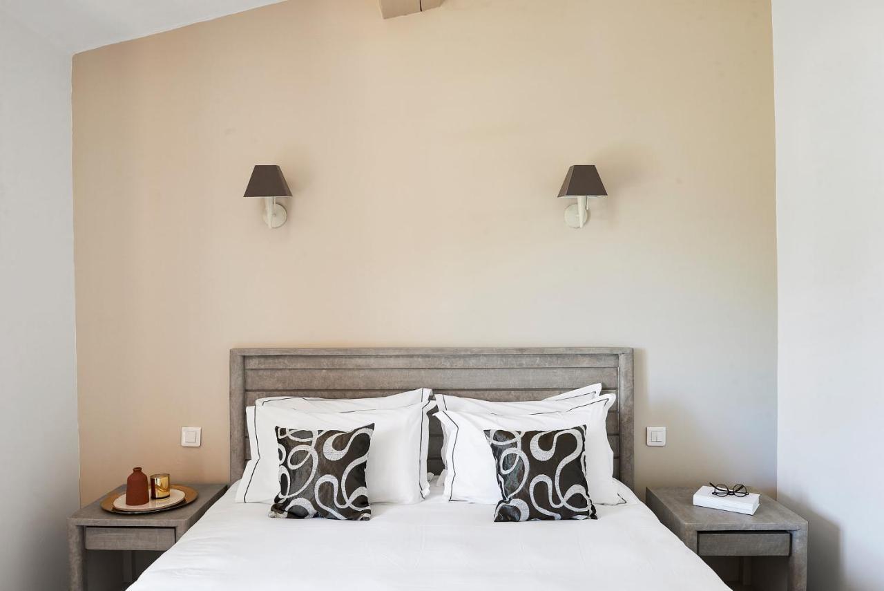 Double Room Park or Pool View