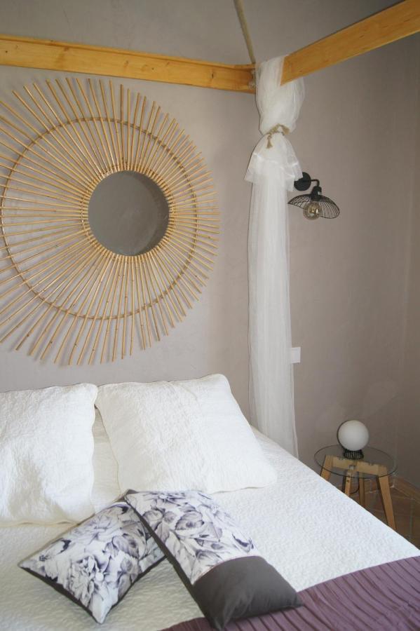 Deluxe Double Room Shower