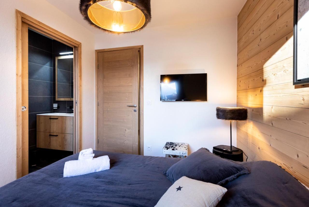 2 Bedrooms Cabin Standard