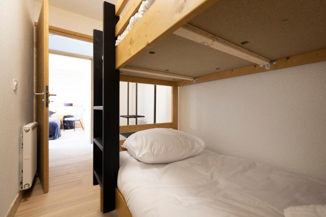 2 Bedrooms Cabin Standard