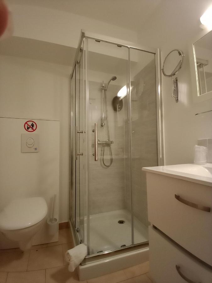 Comfort Double Room Air Conditioning