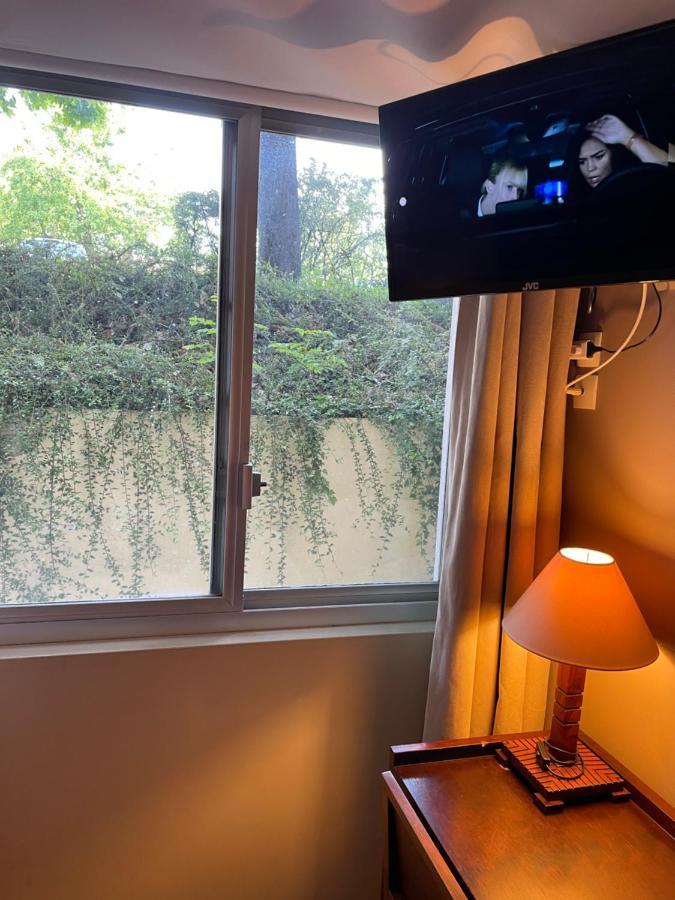 Budget Studio Kitchenette Garden Level