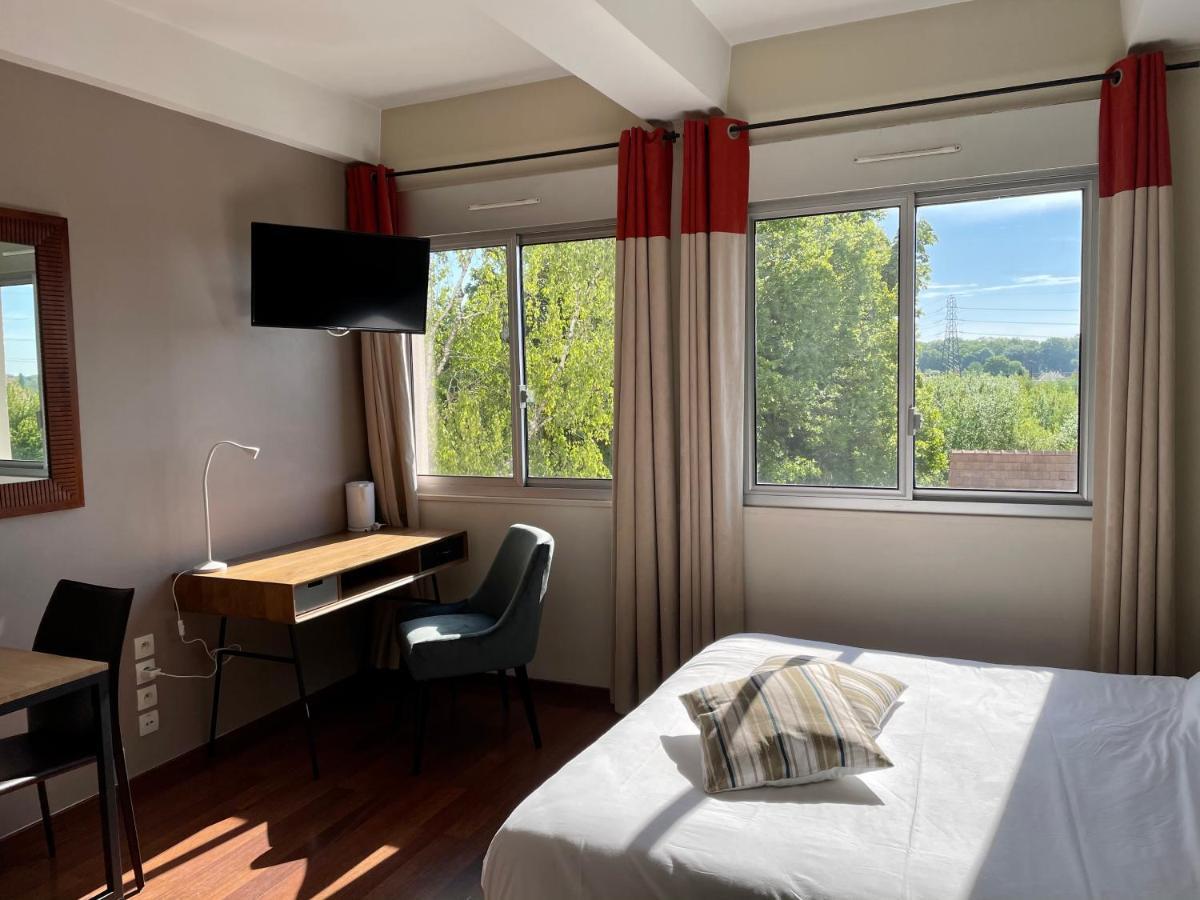 Studio Double Bed