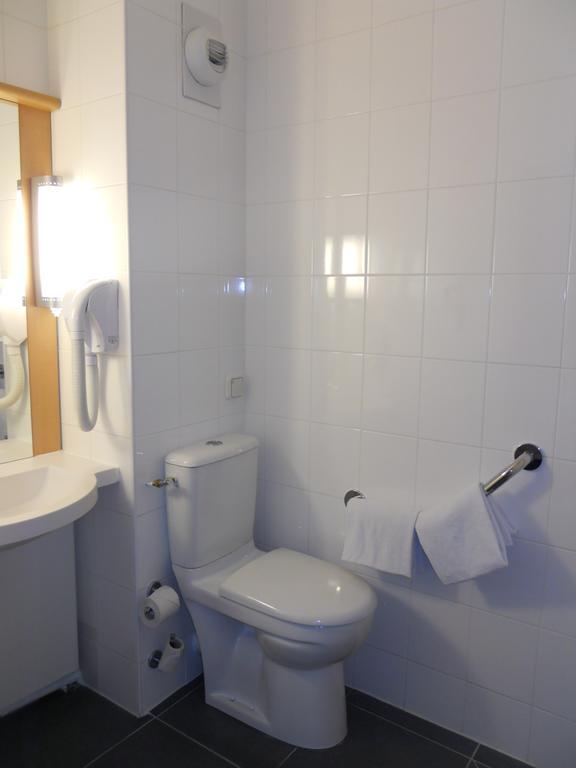 Standard Room 1 Double 1 Single Bed