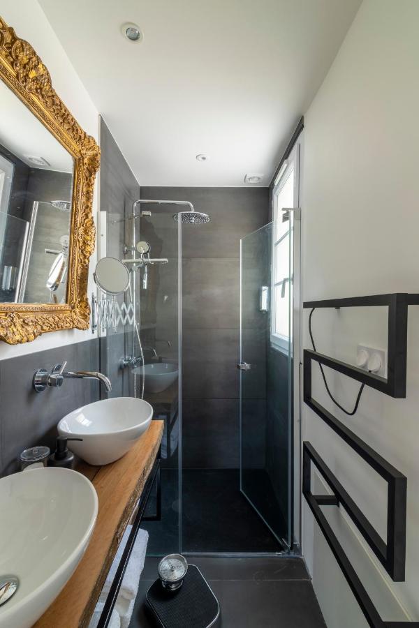 Double Room Private Bathroom