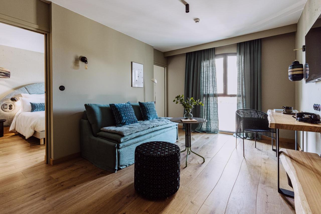 Atelier Suite Partial Ocean View