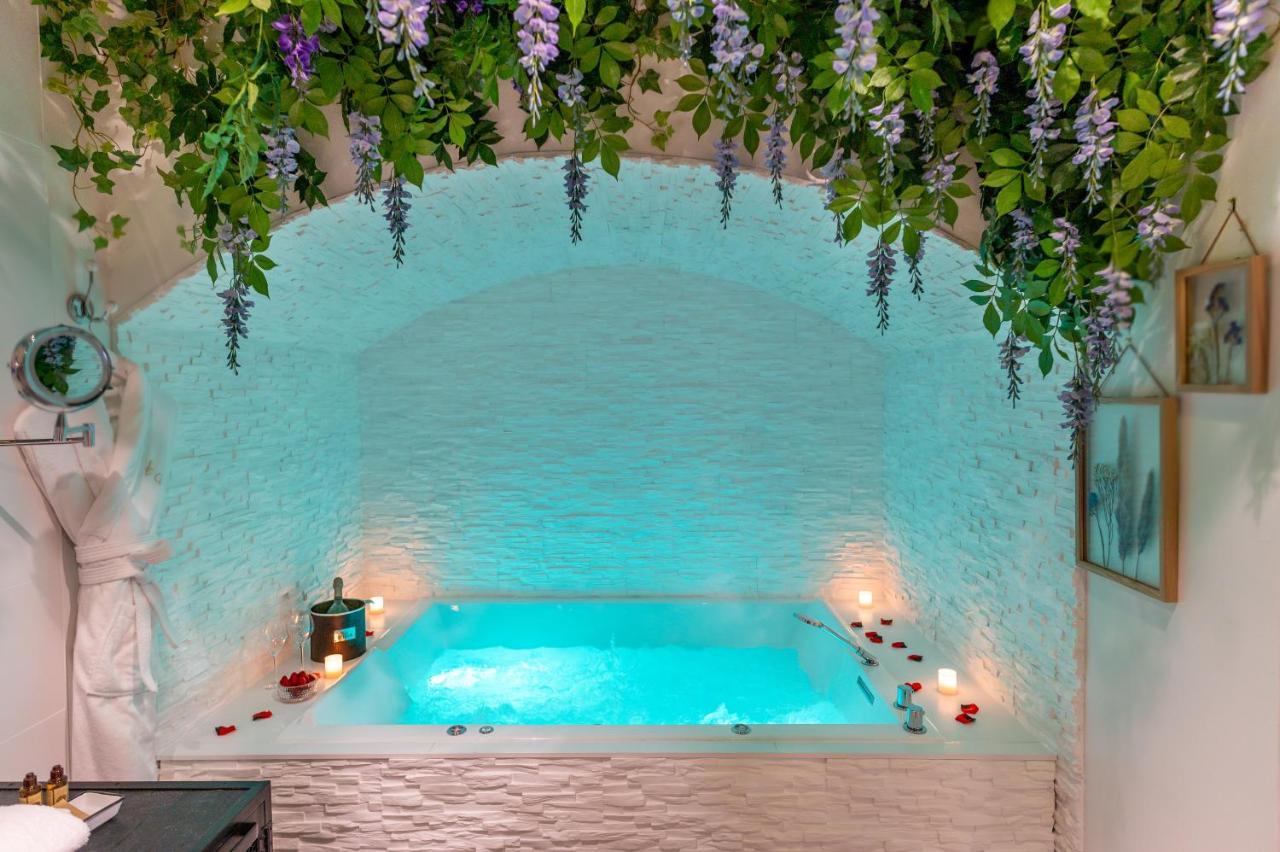 Double Room Spa Bath