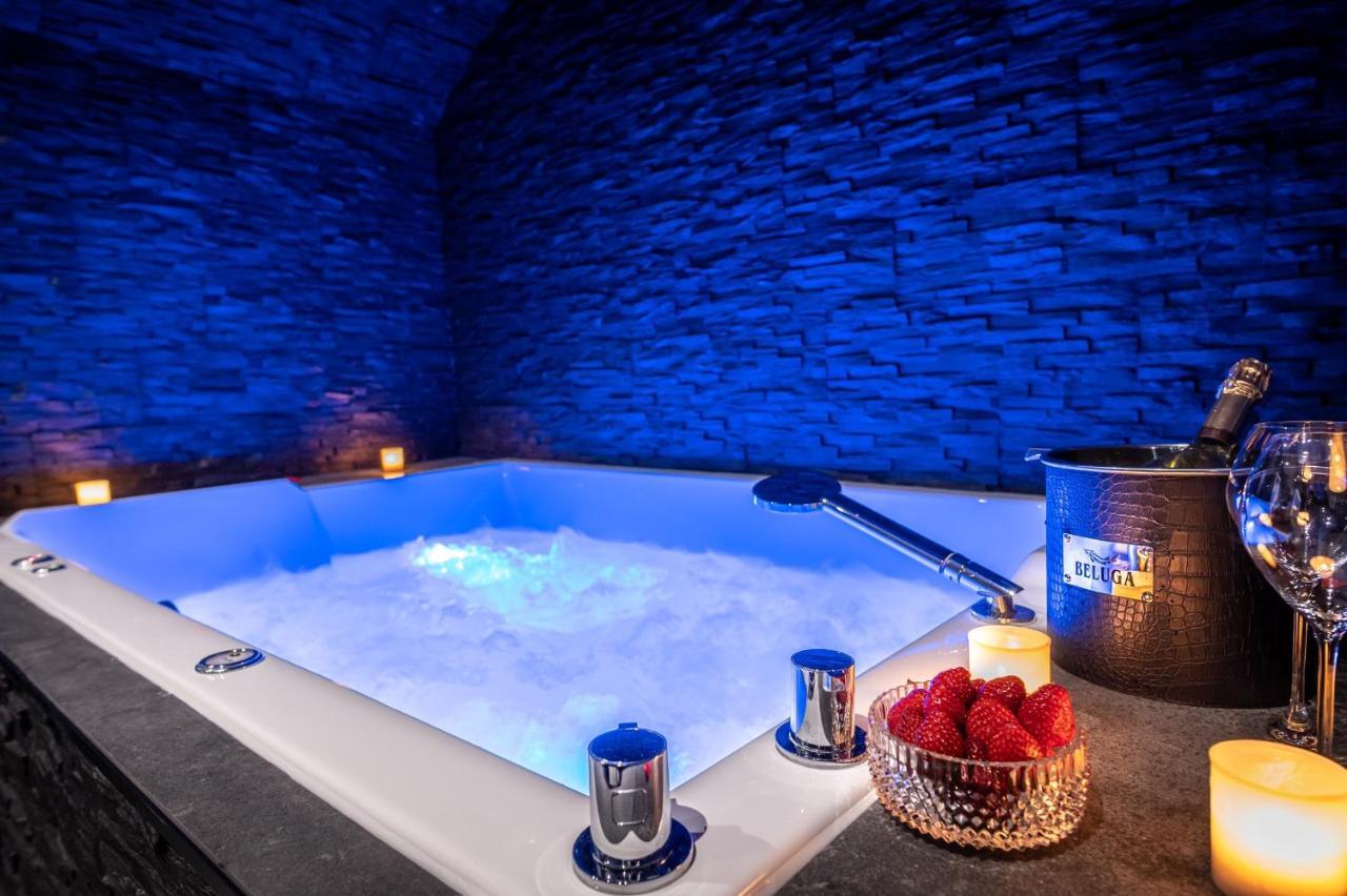 Double Room Spa Bath