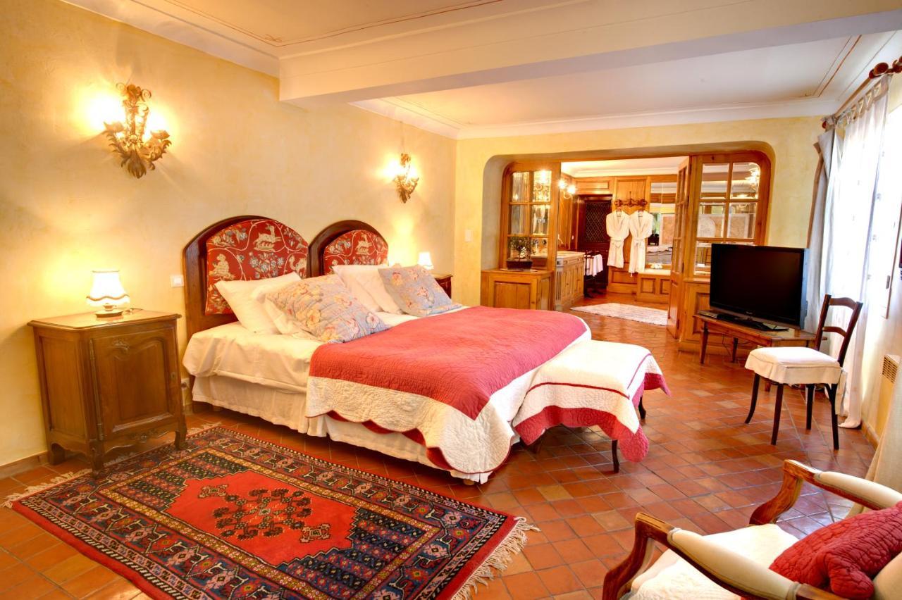 Deluxe King Suite