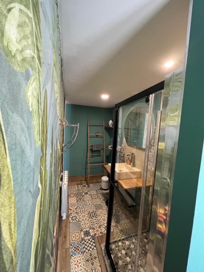 Double Room Private Bathroom