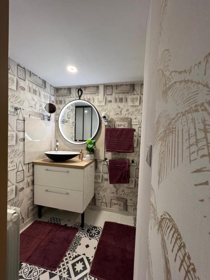 Double Room Private External Bathroom