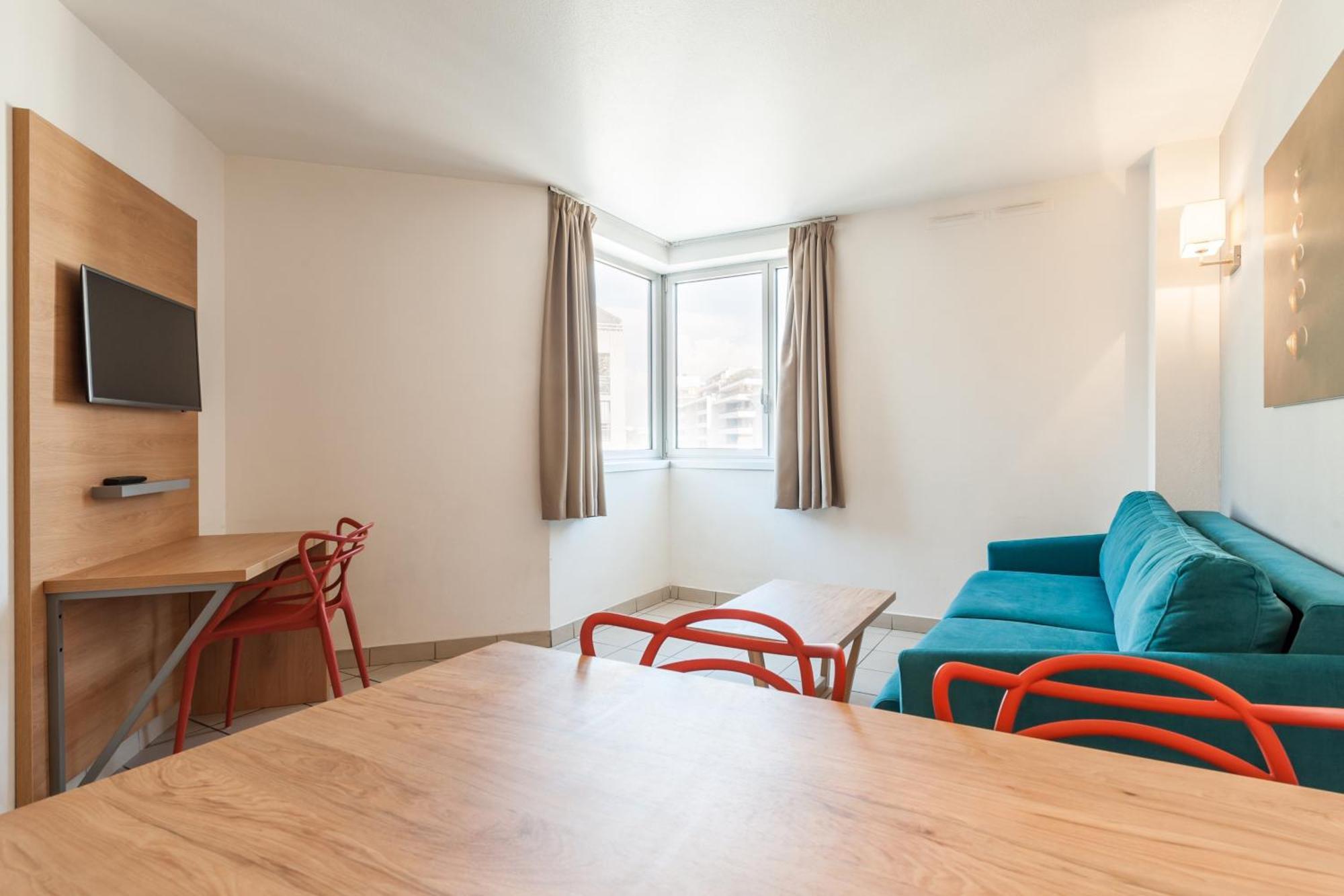 Apartment 1 to