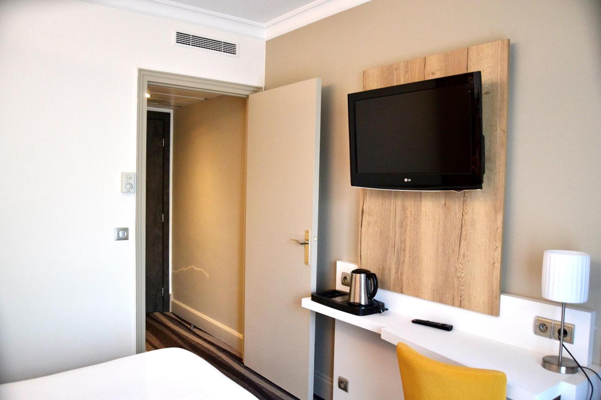 1 Double Bed