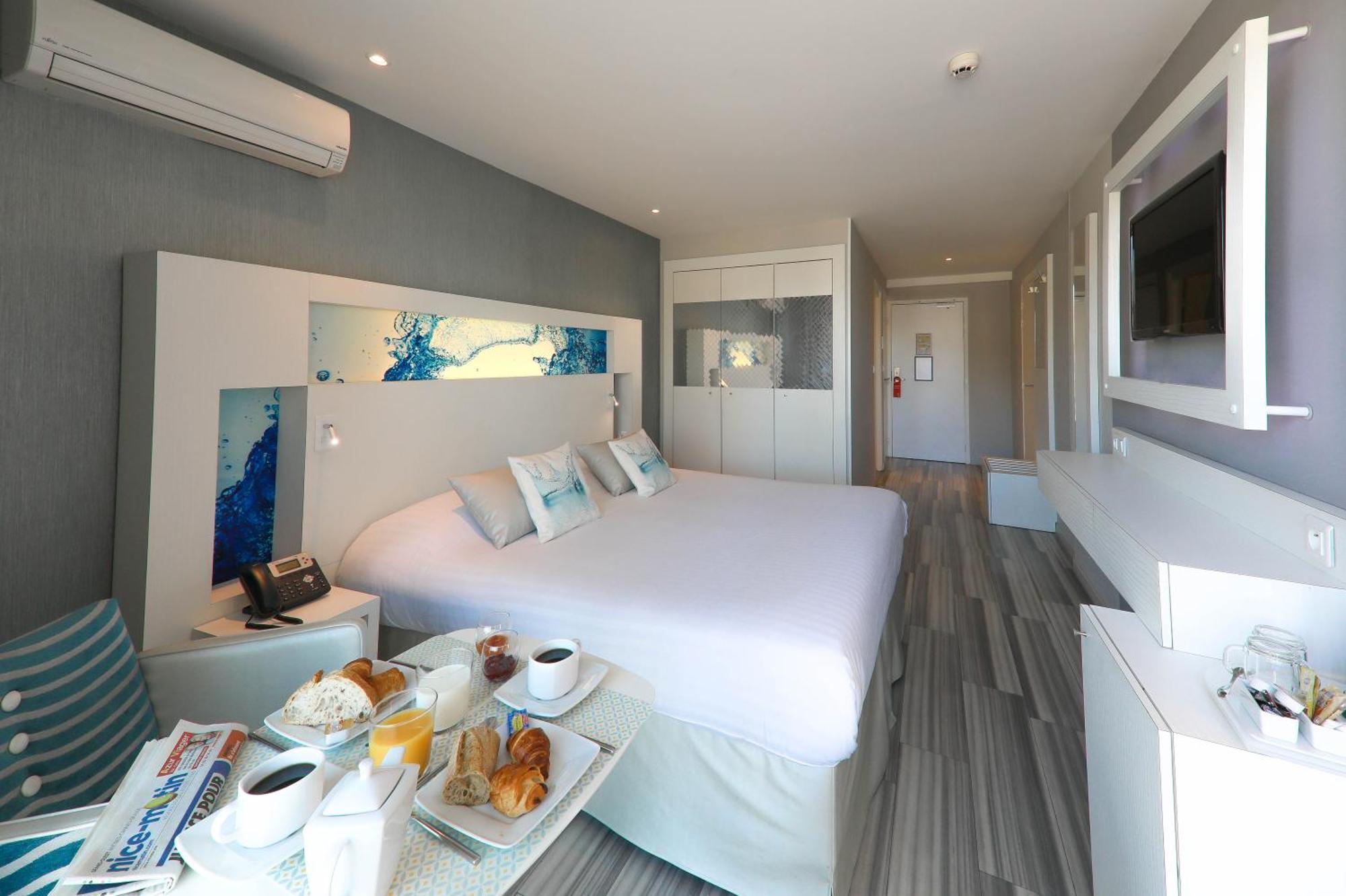 Superior Double or Twin Room Sea View