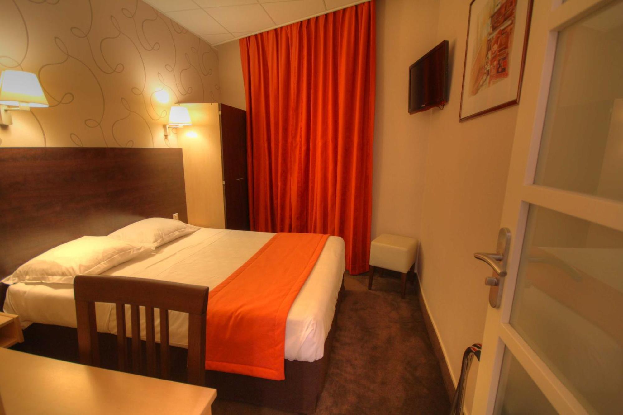 Double Room Shower