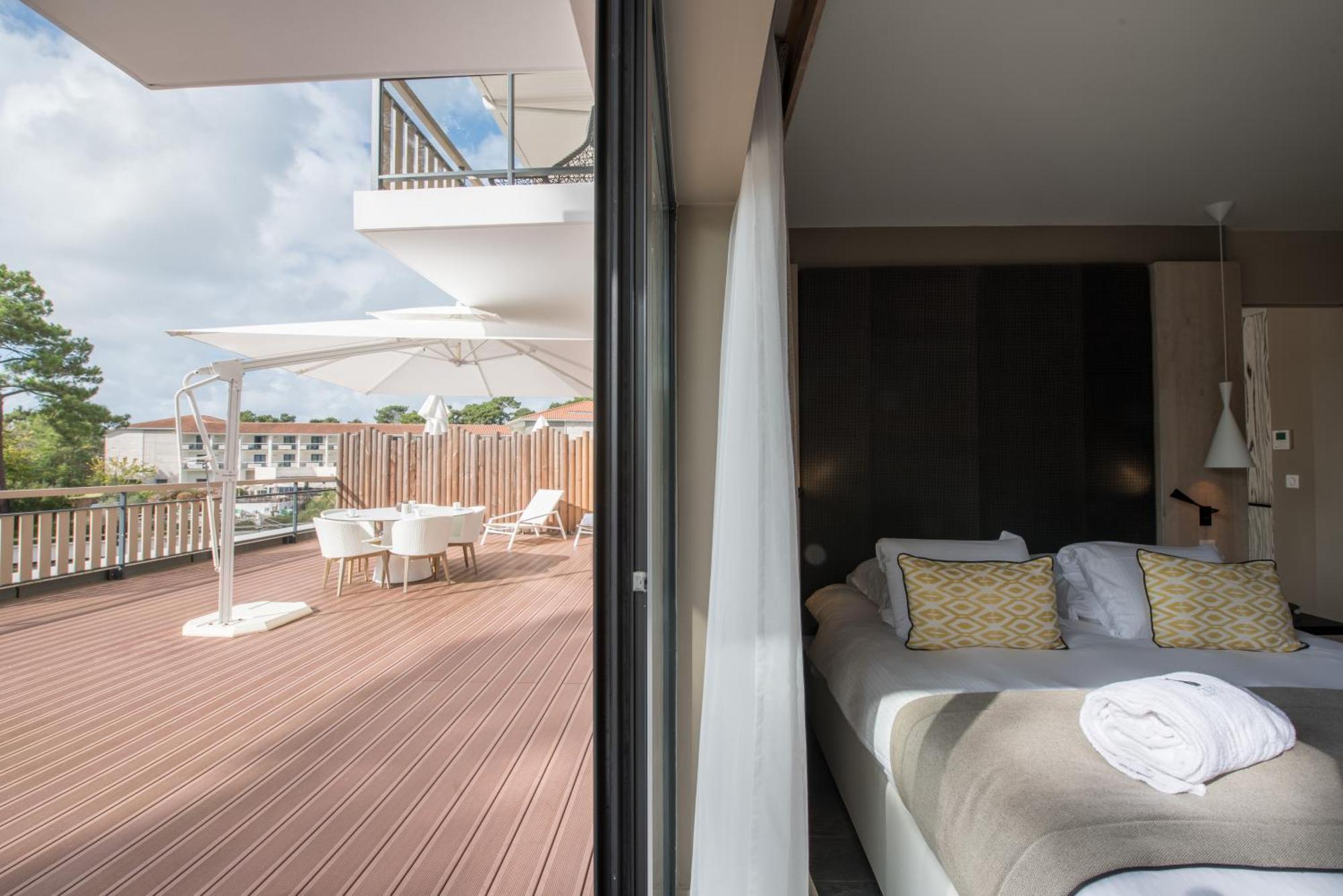 Deluxe Suite