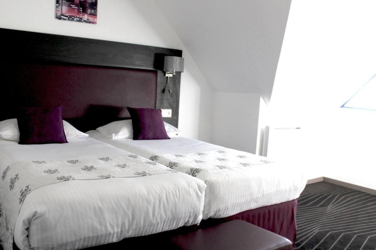 Comfort Communicating Room