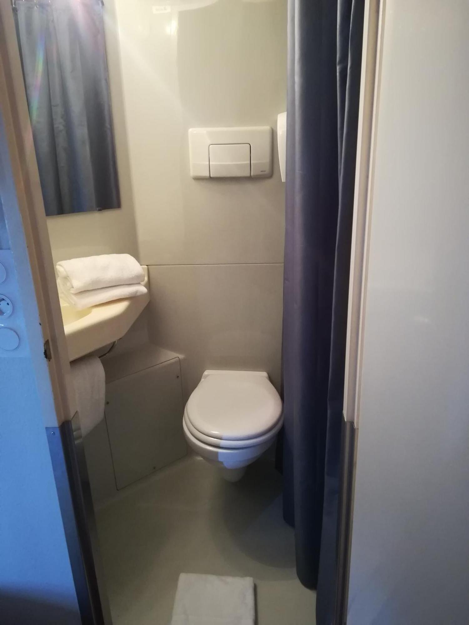 Triple Room 1 Double Bed 1 Single Bed