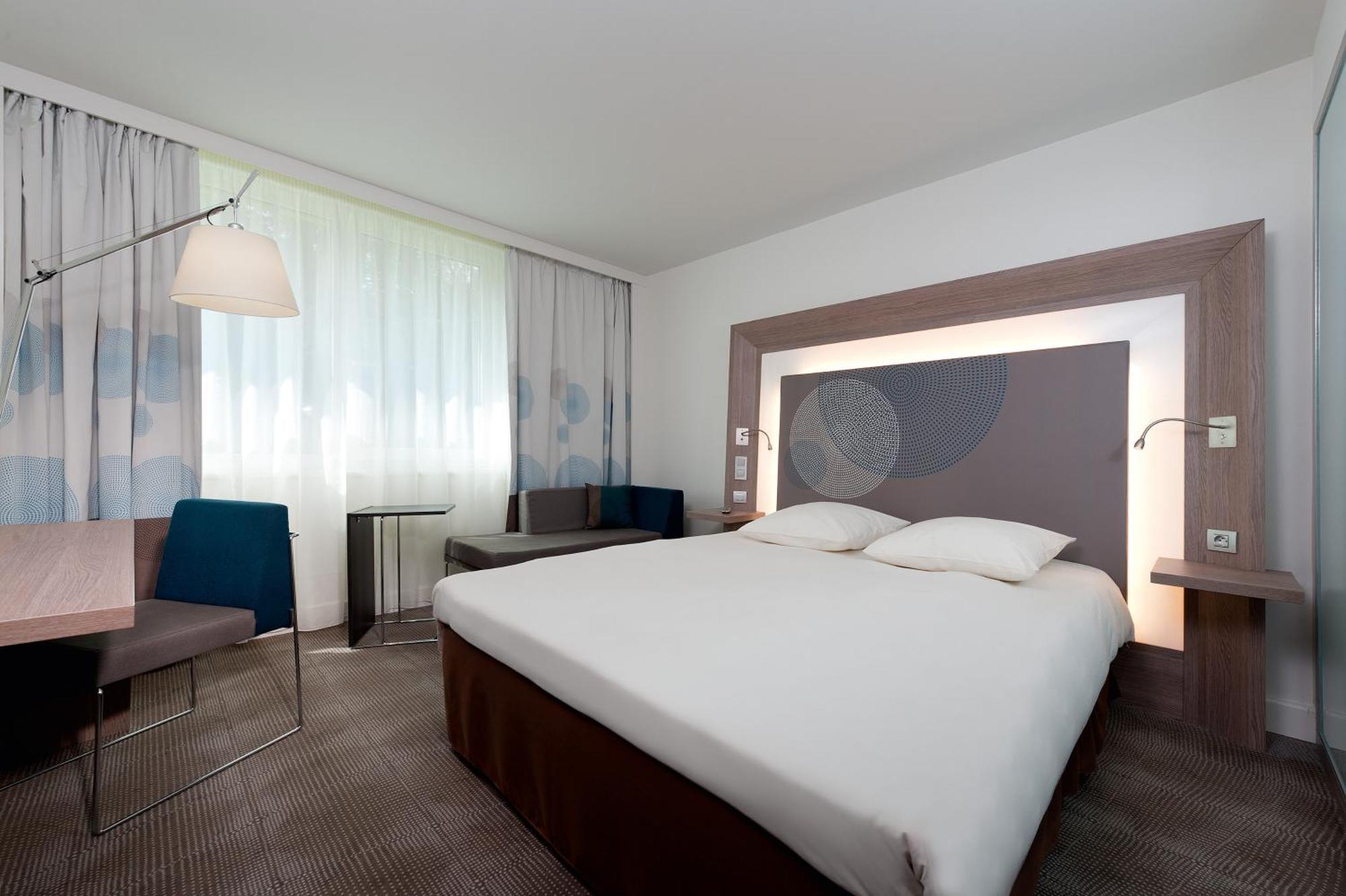 Classic Room 1 Double Bed 2 Single Beds