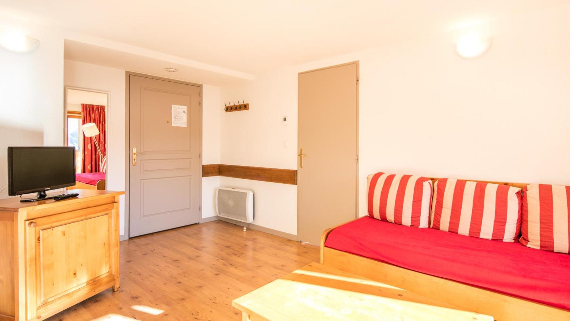1 Bedroom Apartment