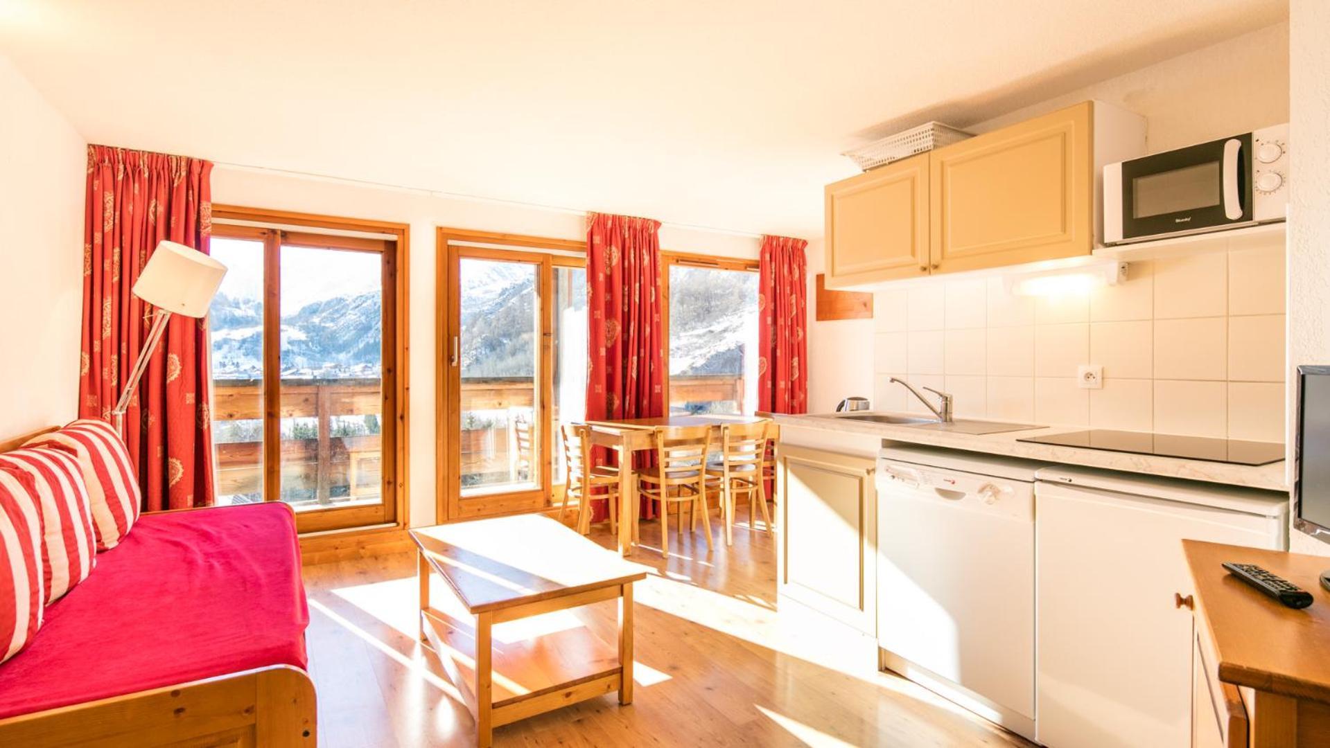 1 Bedroom Apartment
