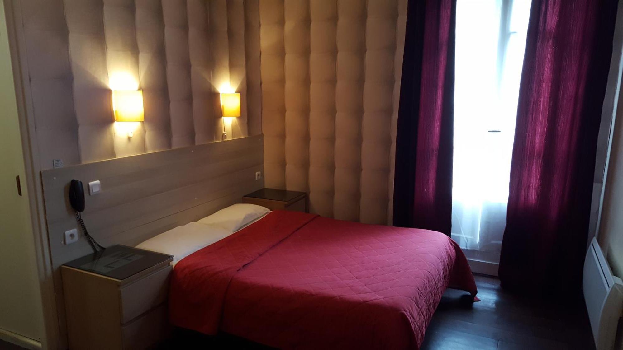 Triple Room Bathroom