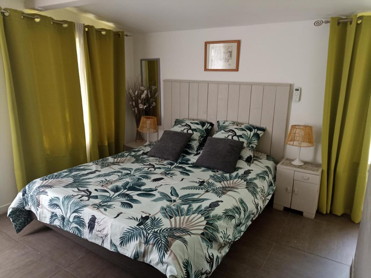 Deluxe Double Room Bath