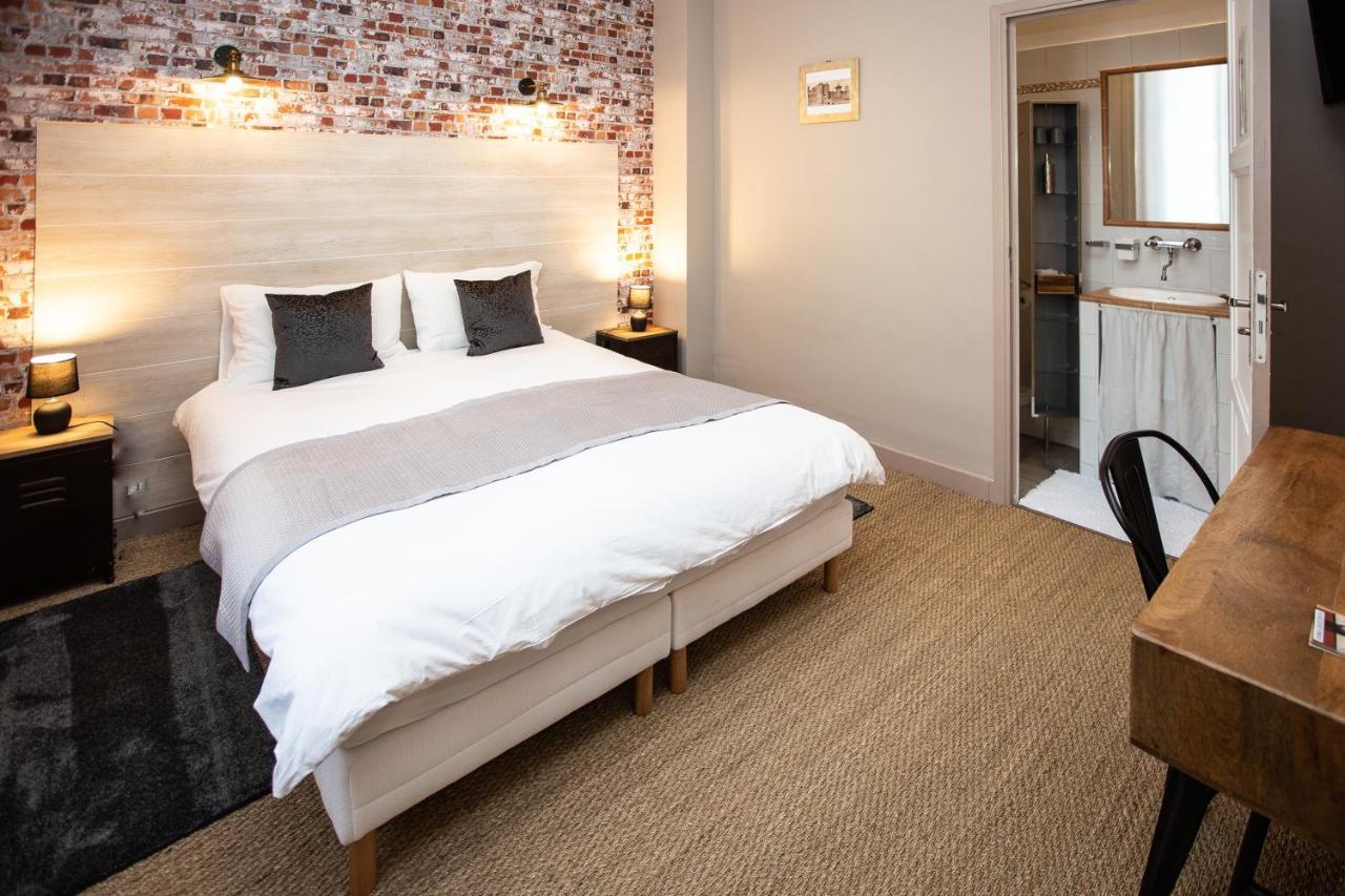 Standard Double Suite
