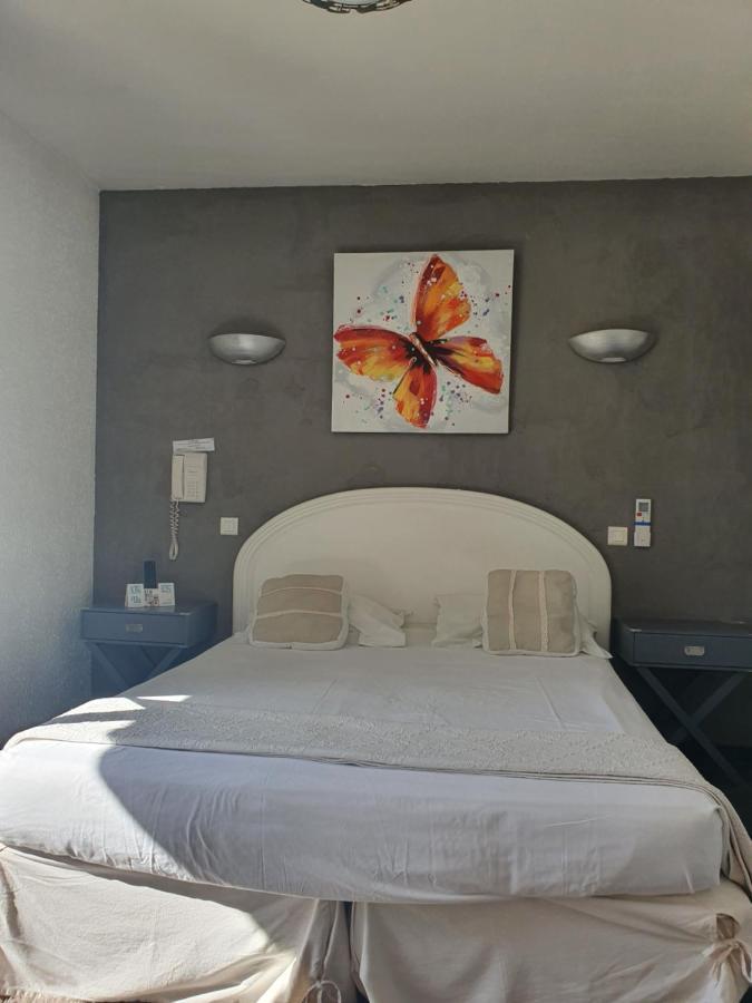 Superior Double or Twin Room Side