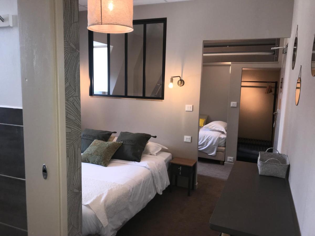 Quadruple Room Shower