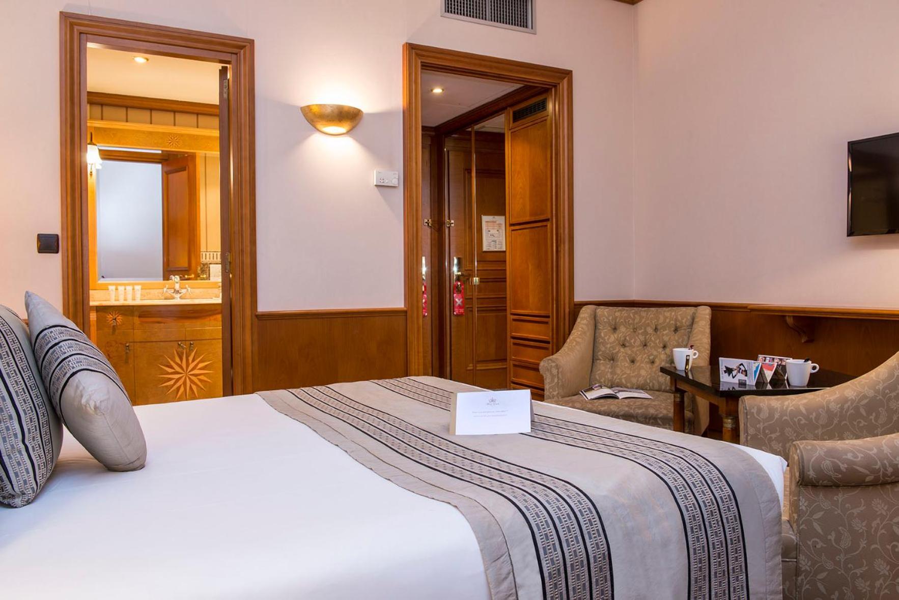 Classic Double or Twin Room
