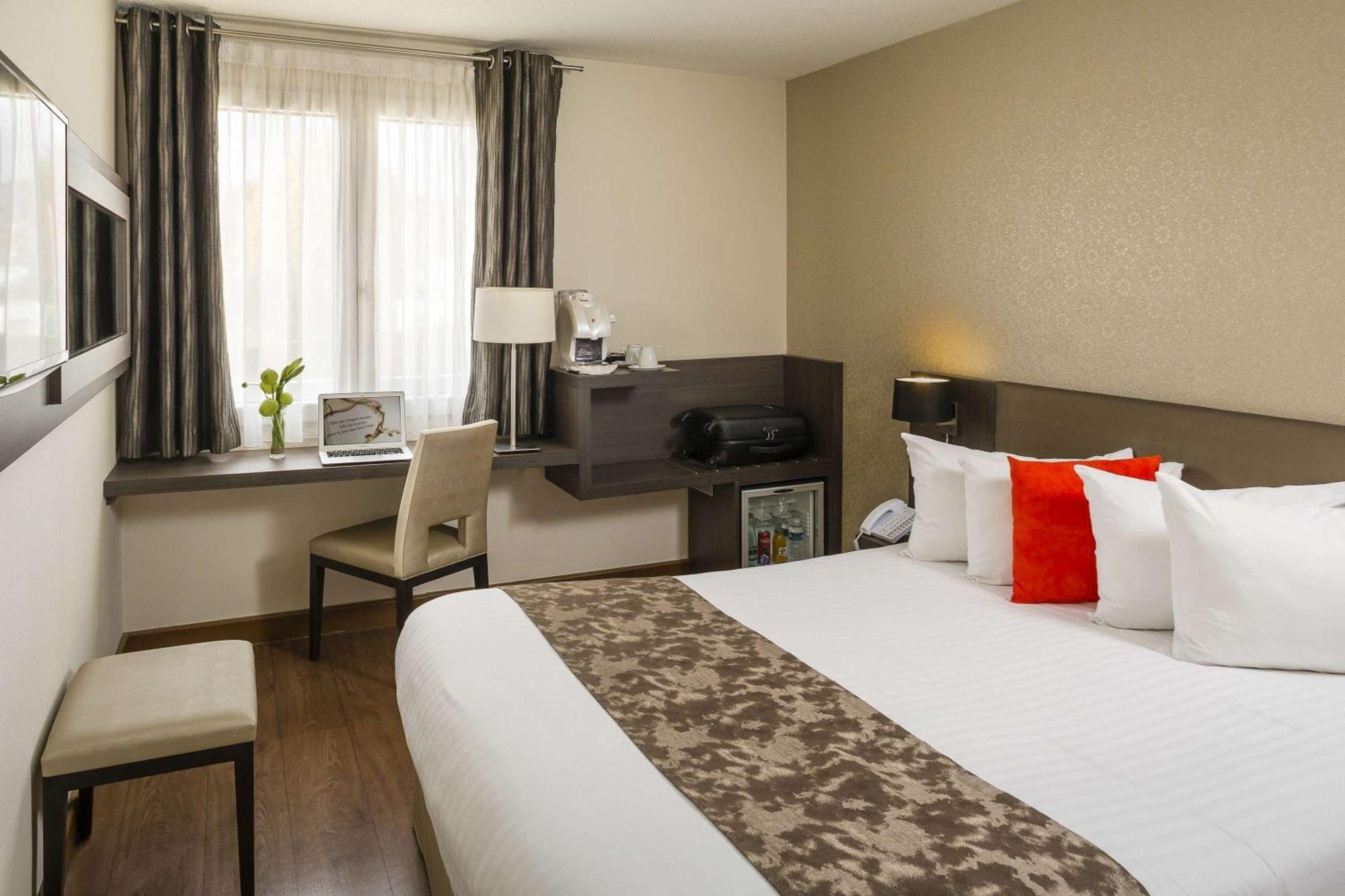 Comfort Queen Room