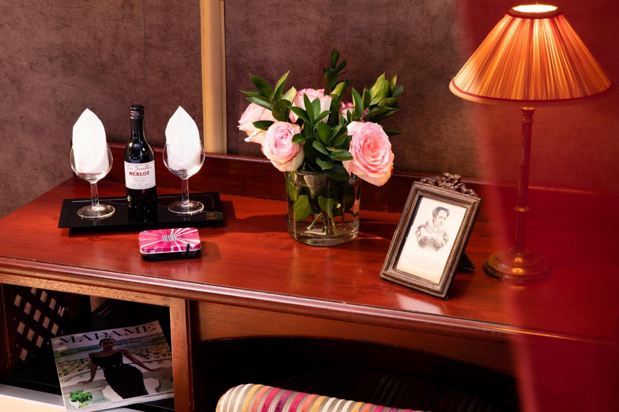 Tradition Room