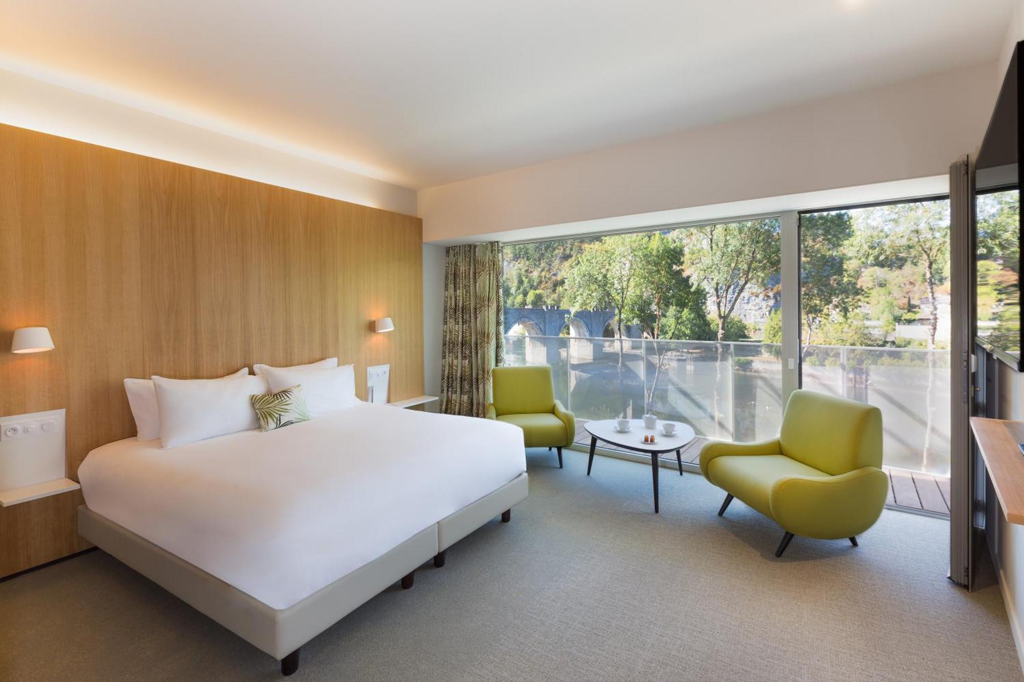 Executive King Room