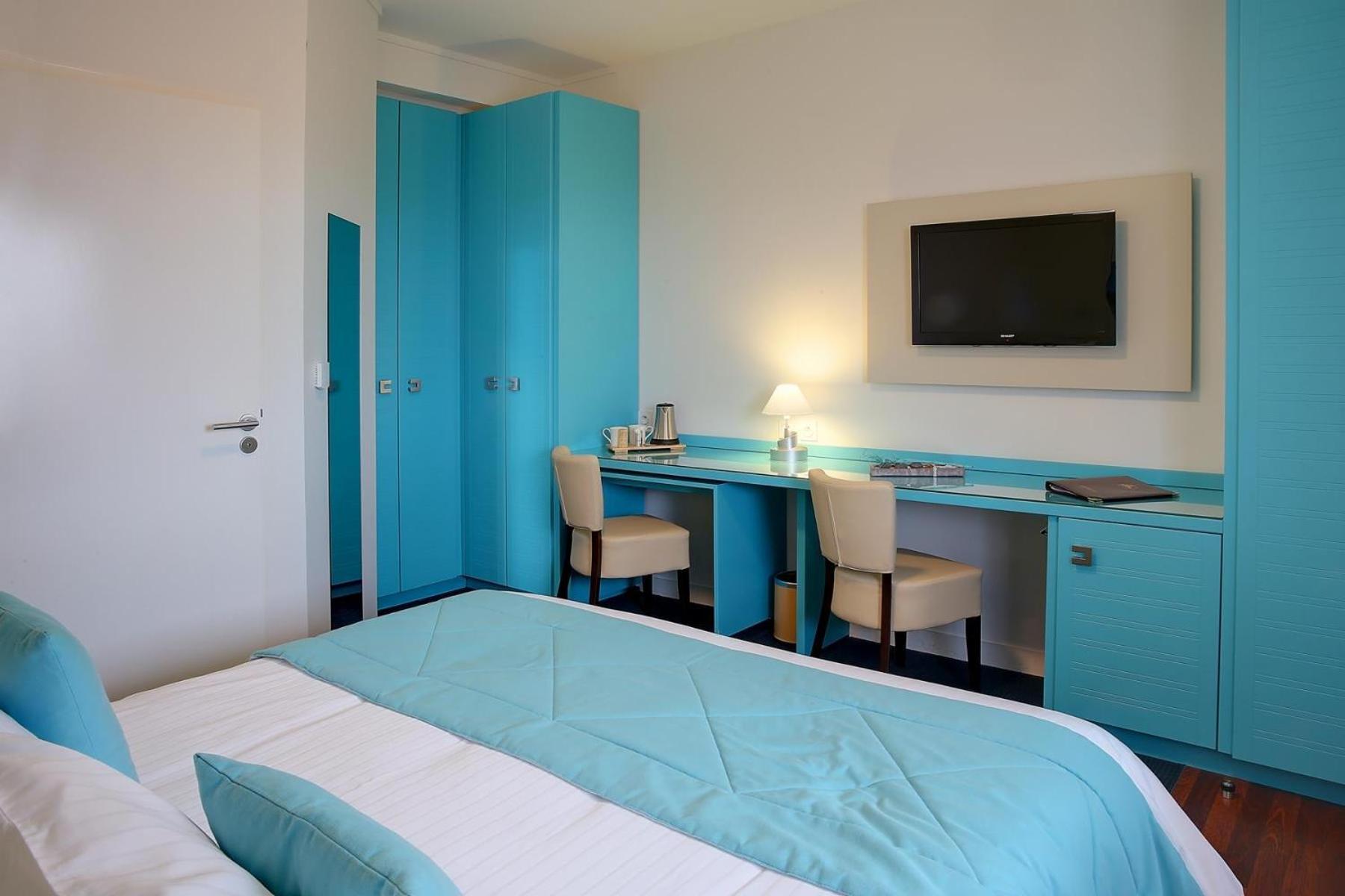 Comfort Queen Room Non-Smoking