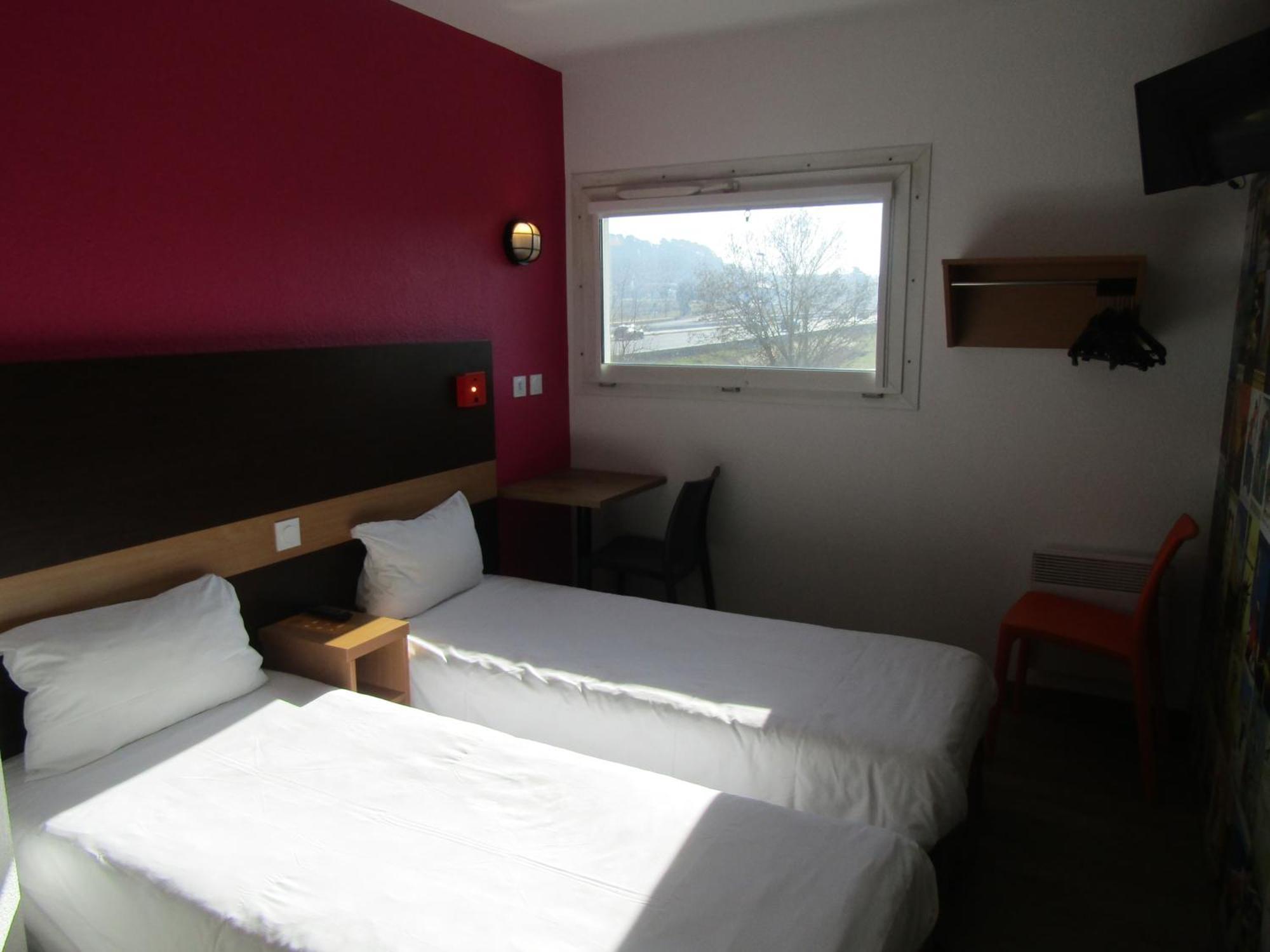 Cabrio Twin Room En-suite Bathroom