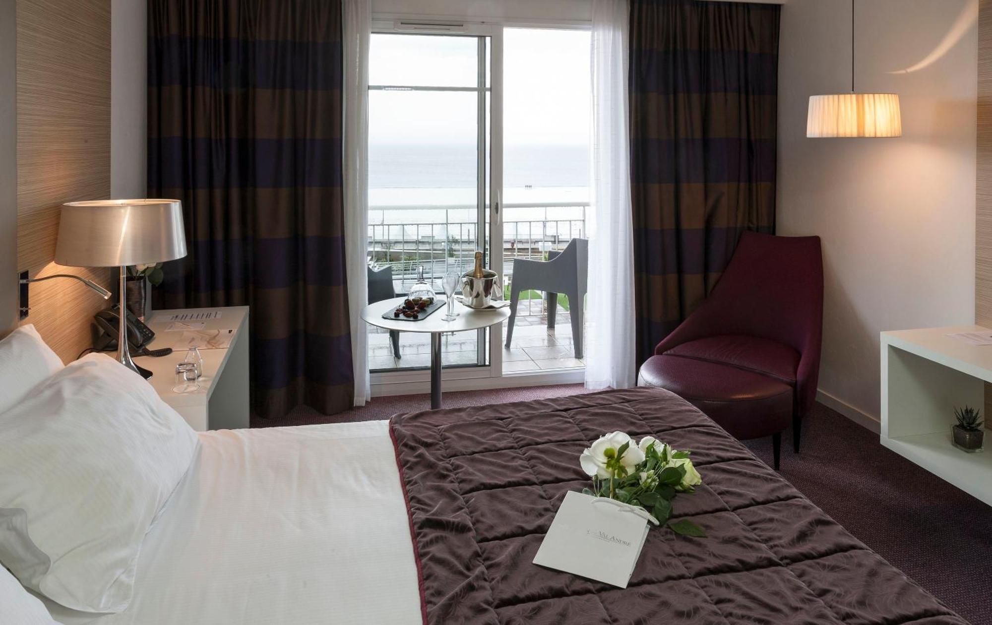 Double Room Garden side Spa Access