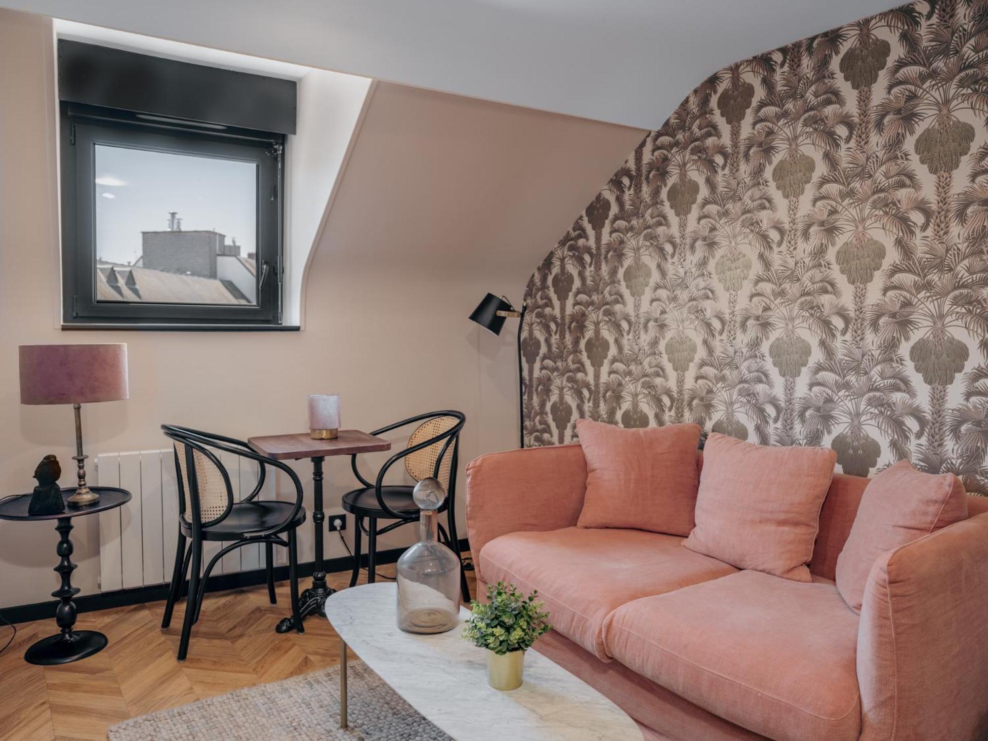 One-Bedroom Apartment Heloise
