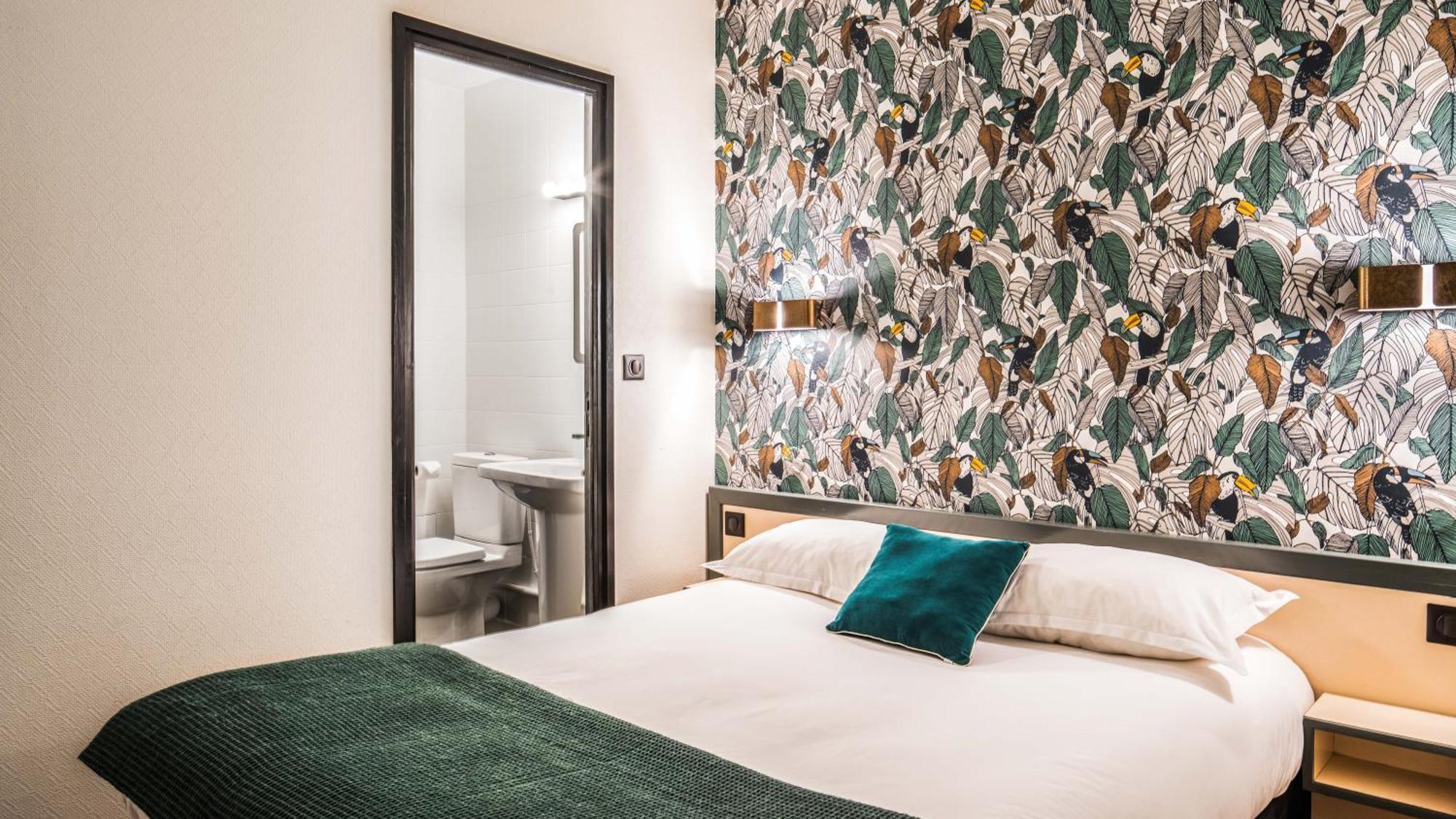 Double Room without Daylight