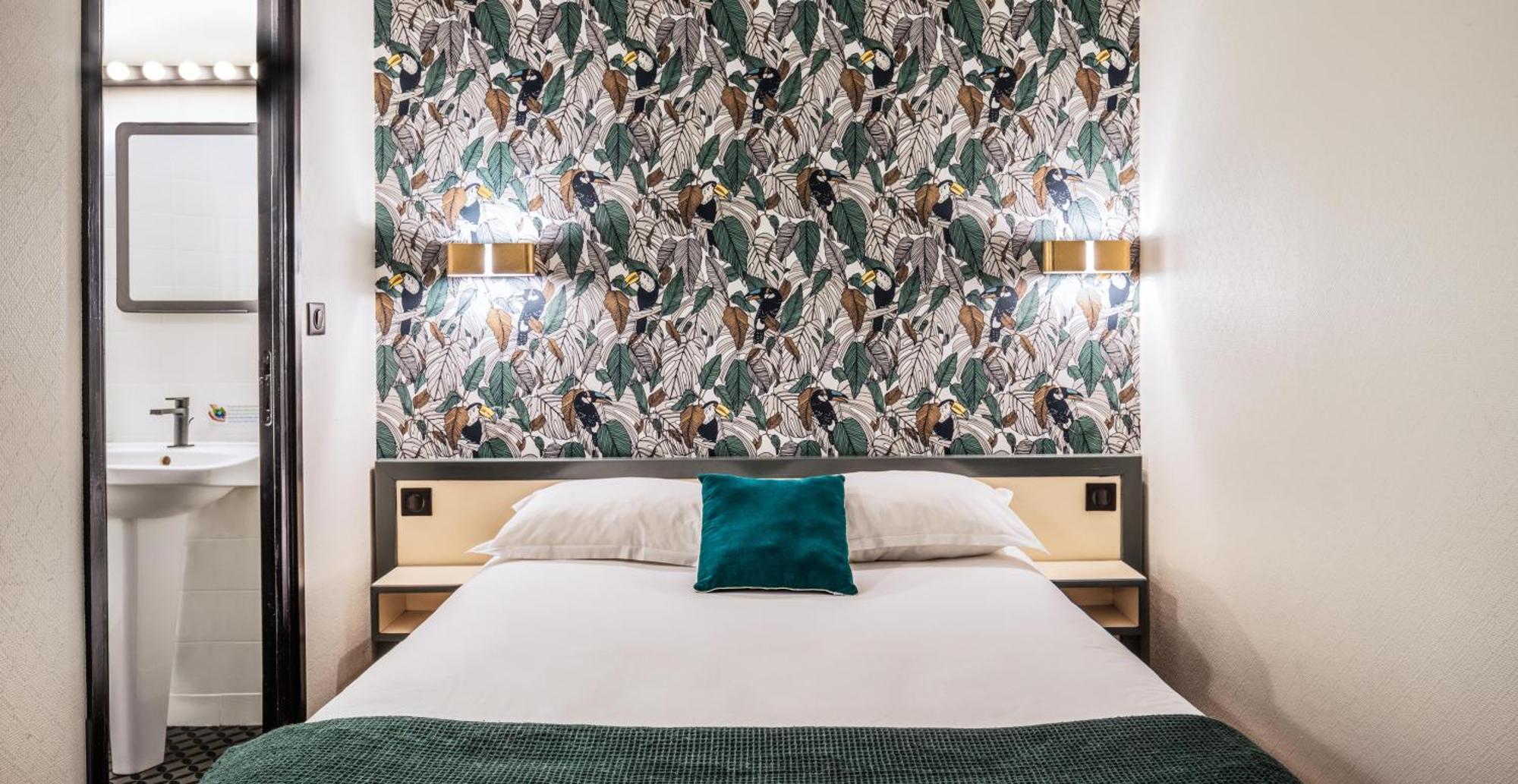Double Room without Daylight
