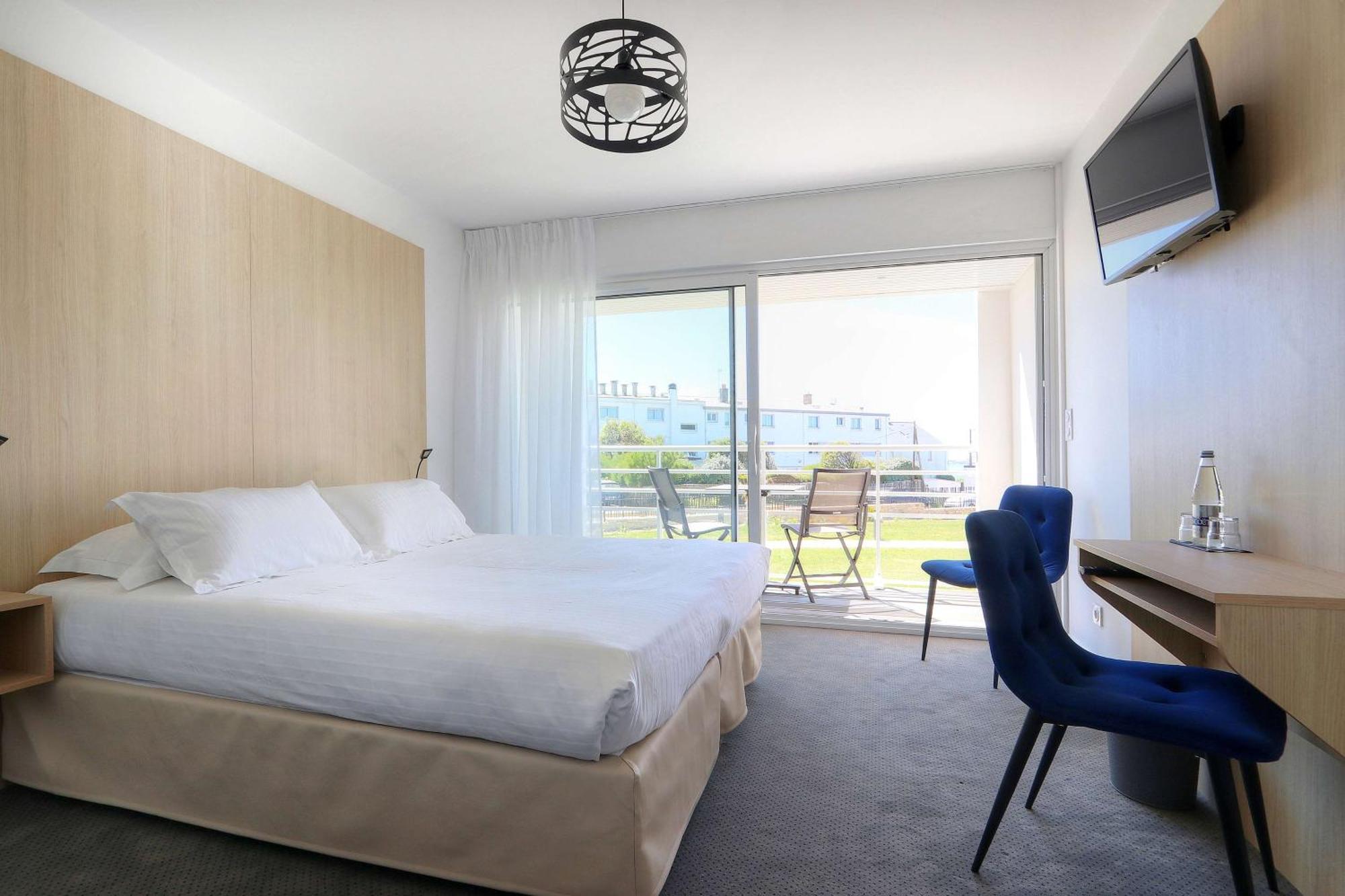Comfort Queen Room