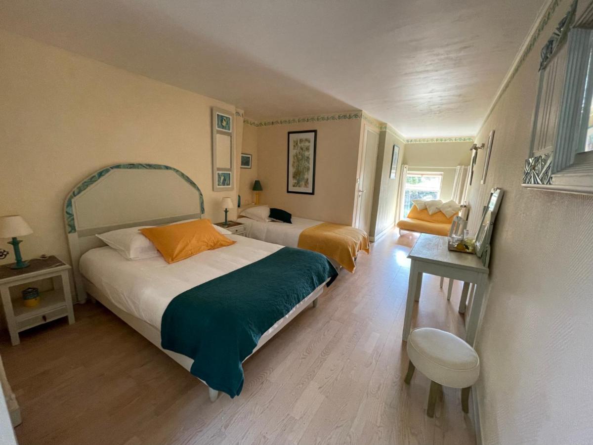 Double Room Private Bathroom