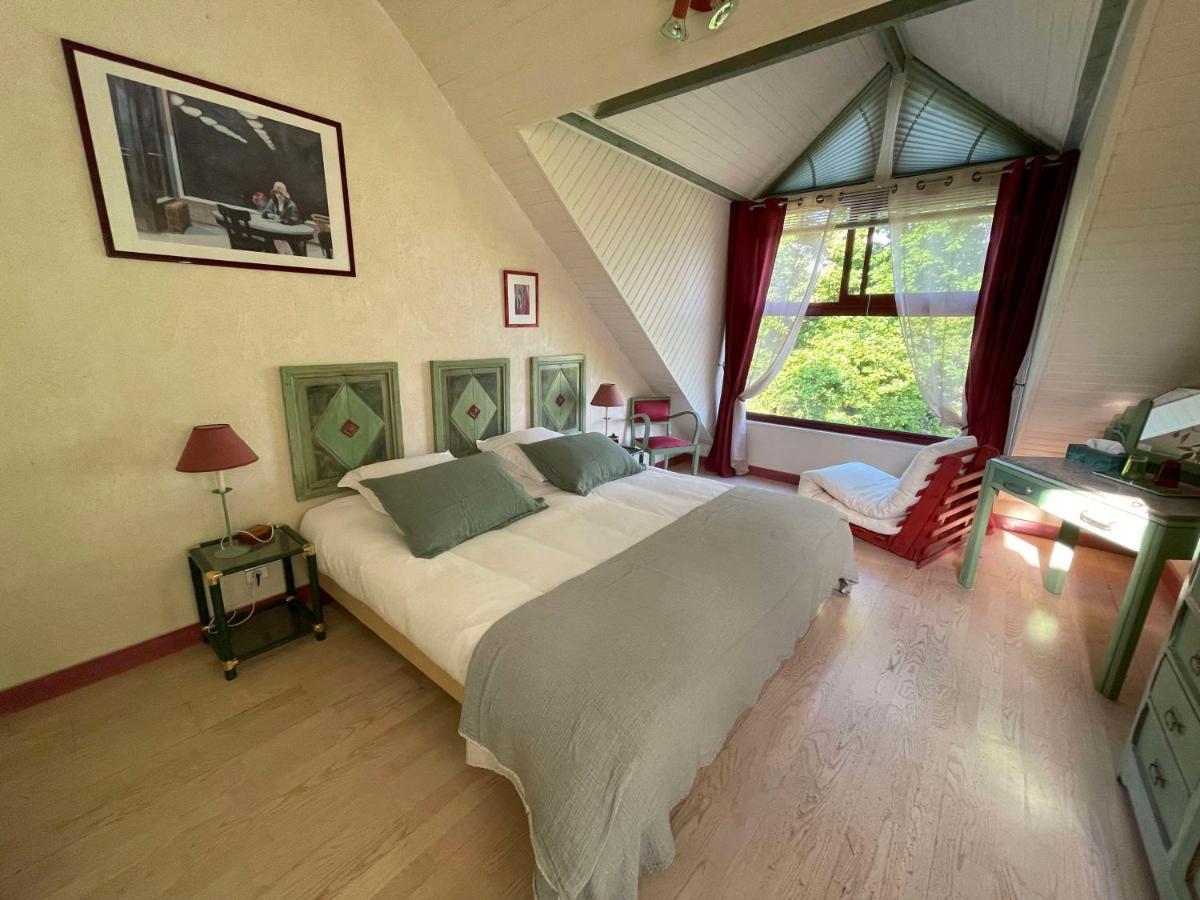 Double Room Private Bathroom