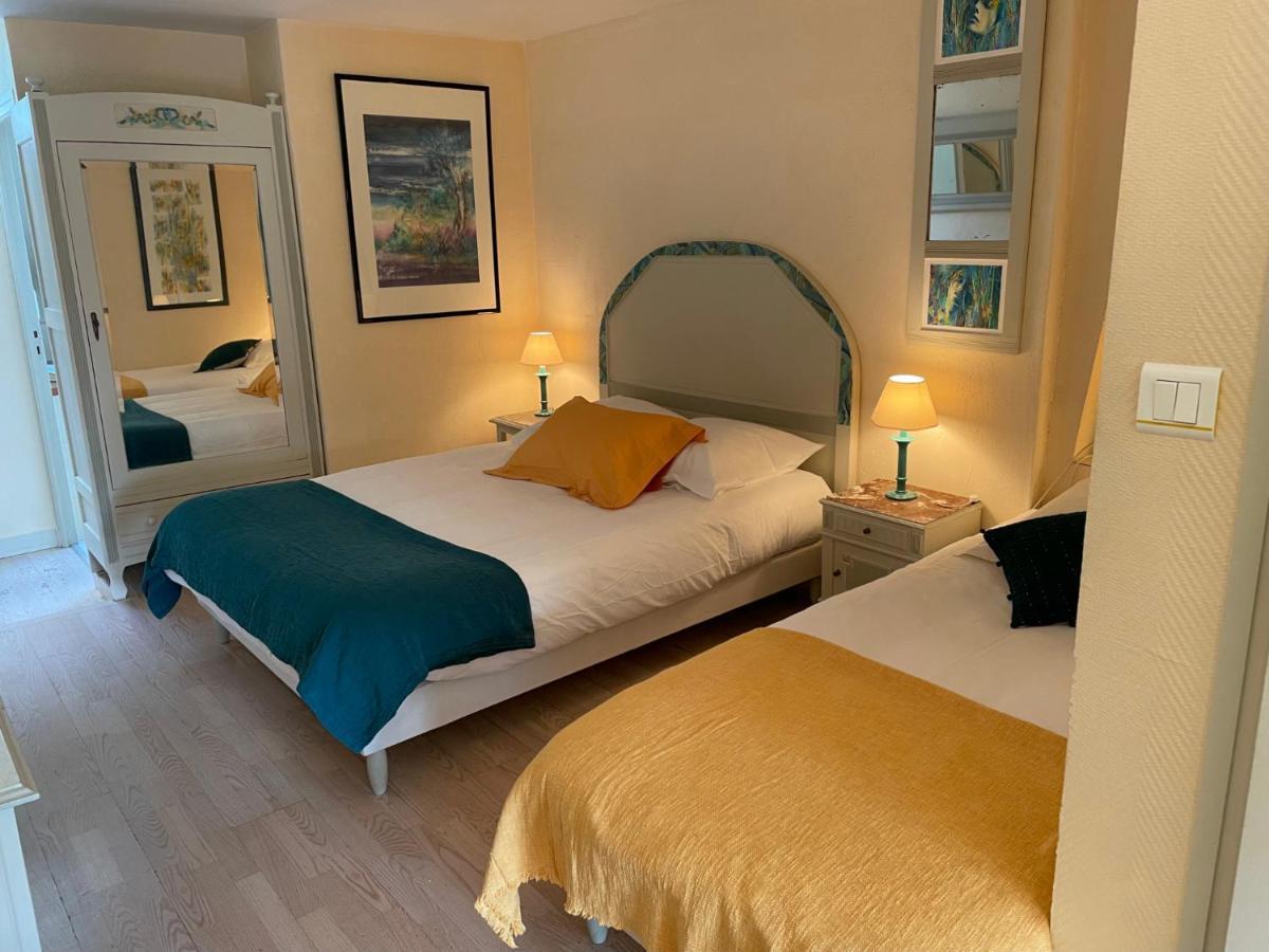Double Room Private Bathroom