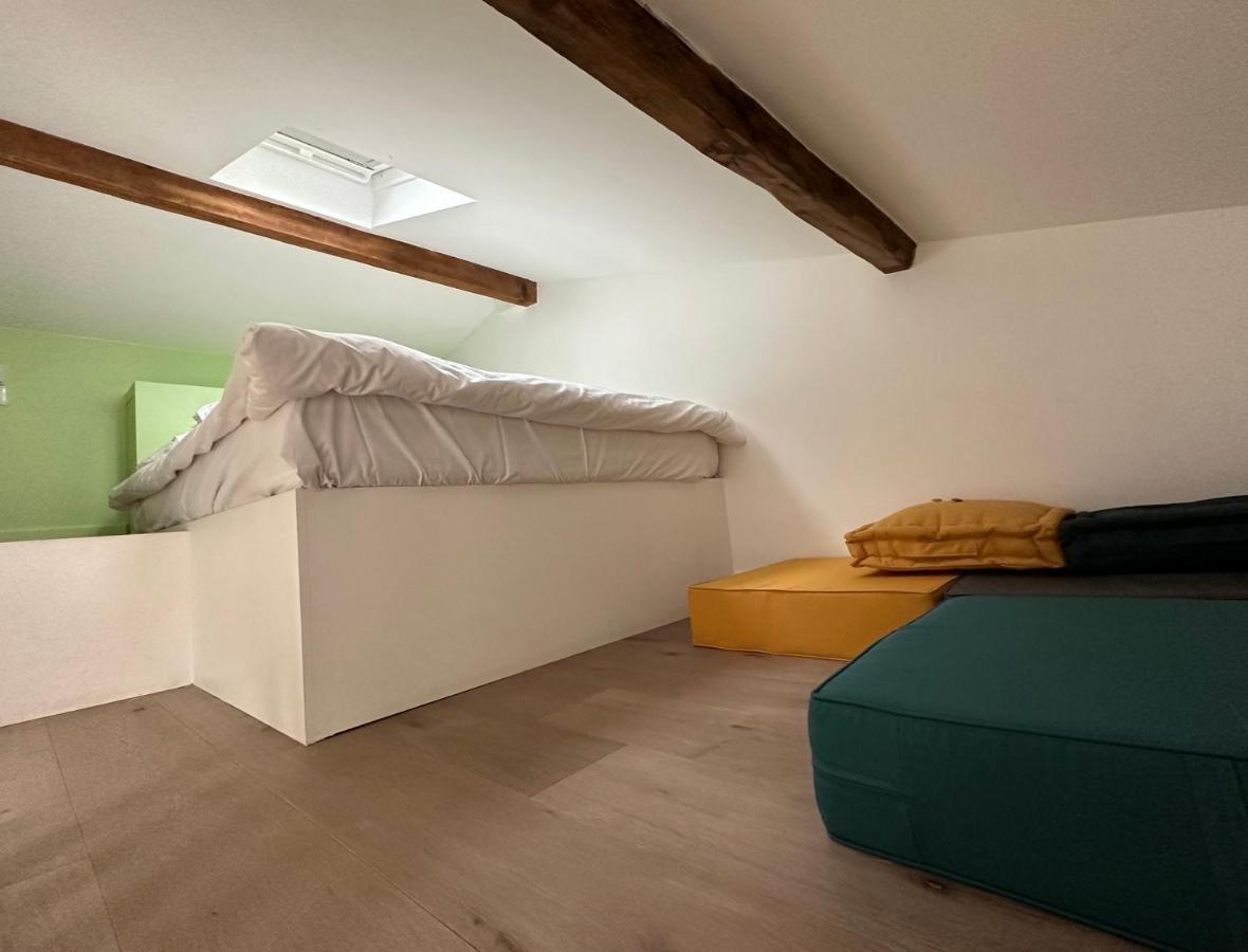 Apartment Mezzanine Third Floor