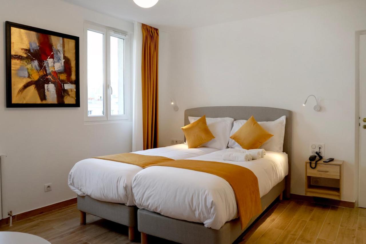 Two Interconnecting Twin Rooms