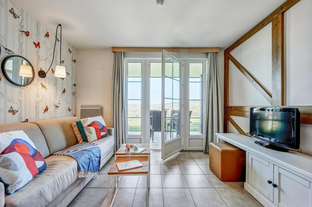 One-Bedroom Duplex Apartment Terrace or Balcony Sea View