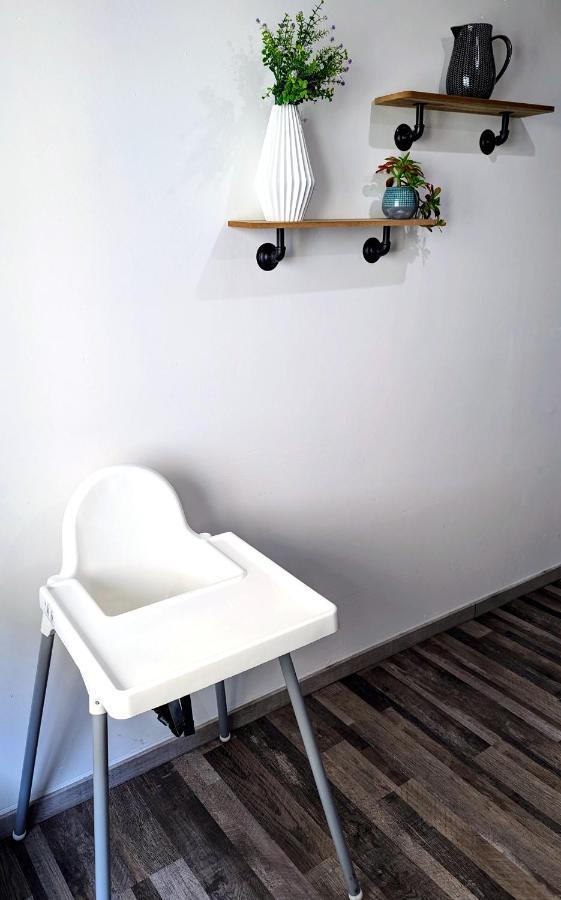 appartement 2 Chambres avec douche et cuisine
